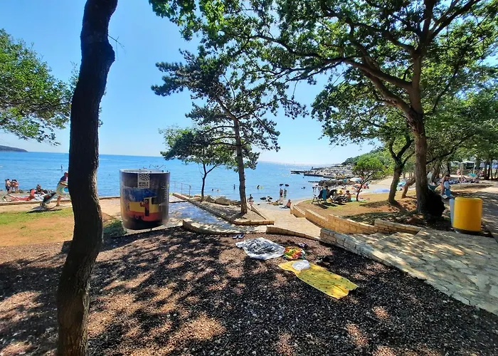 Boric Mobile Homes In Bijela Uvala And Zelena Laguna *