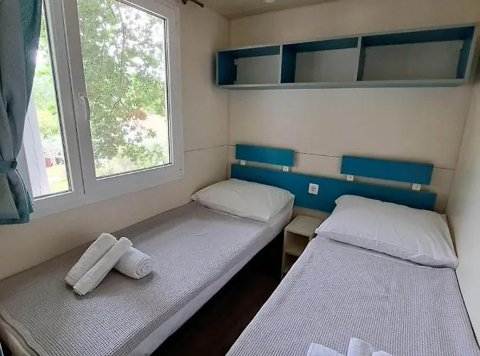 Boric Mobile Homes In Bijela Uvala And Zelena Laguna