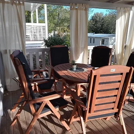 Boric Mobile Homes In Bijela Uvala And Zelena Laguna * بوريتش